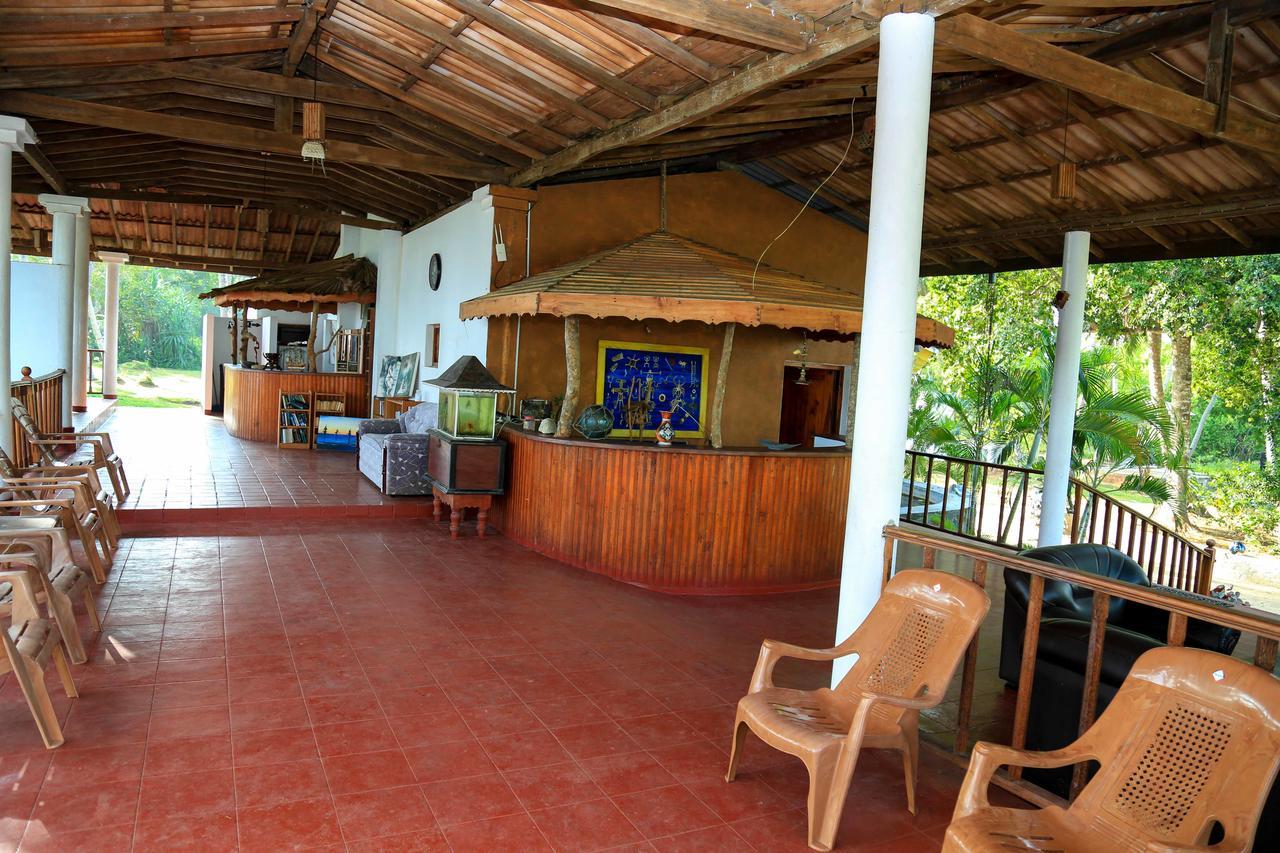 Darwins Beach Resort Tangalle Exterior foto