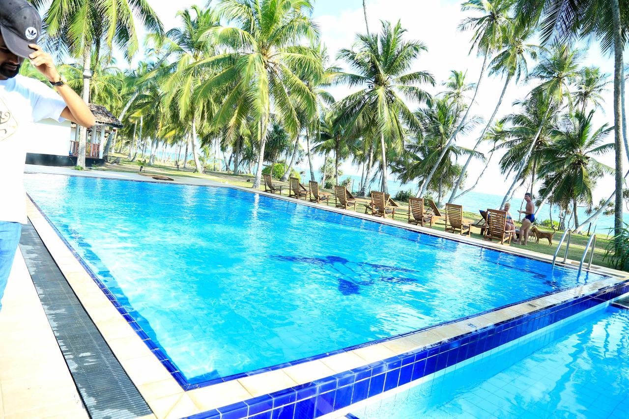 Darwins Beach Resort Tangalle Exterior foto